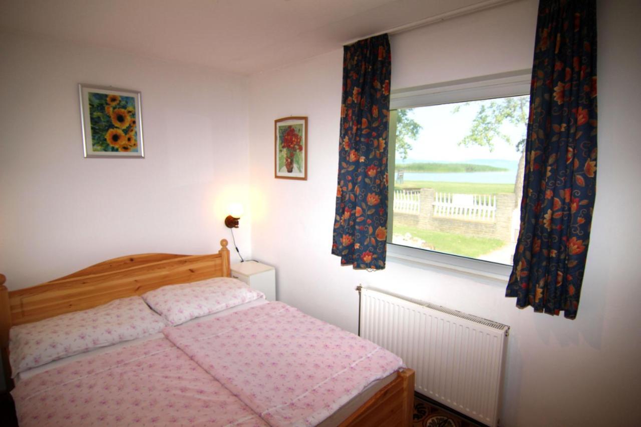 Margareta Apartmanhaz Lägenhet Balatonboglár Exteriör bild